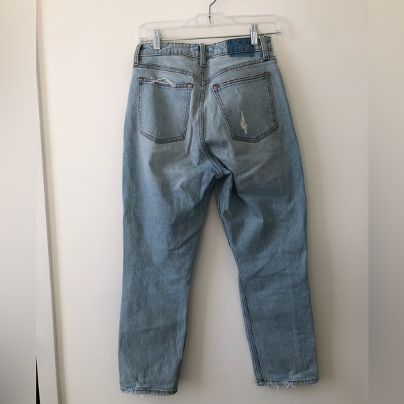 Abercrombie Curve Love “the mom” high rise jeans. Size 26, short. - Picture 2 of 2